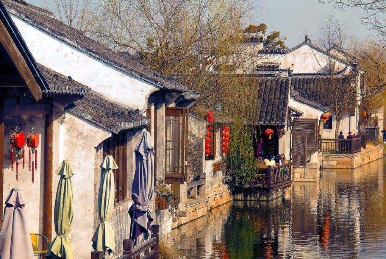 救援旅行男孩